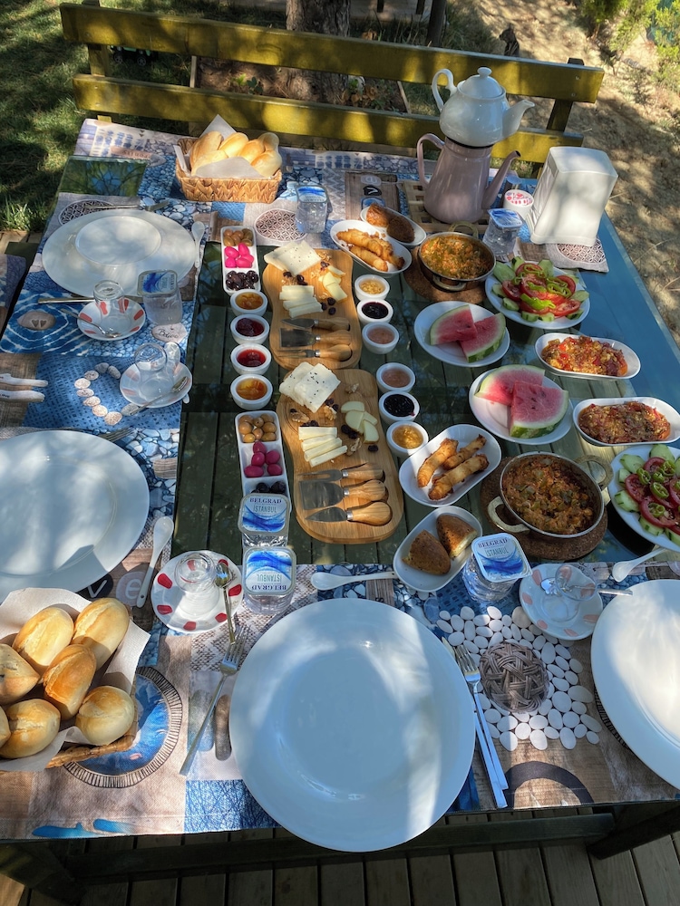 elyada otel ve bag evi