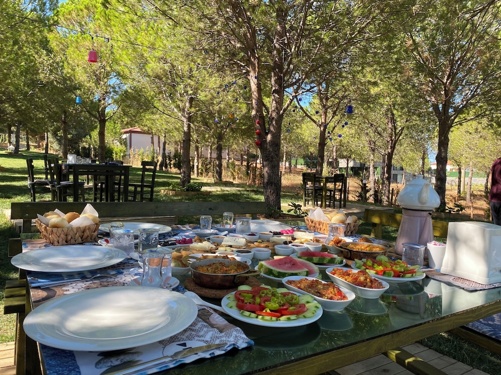 elyada otel ve bag evi