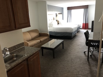 comfort inn and suites