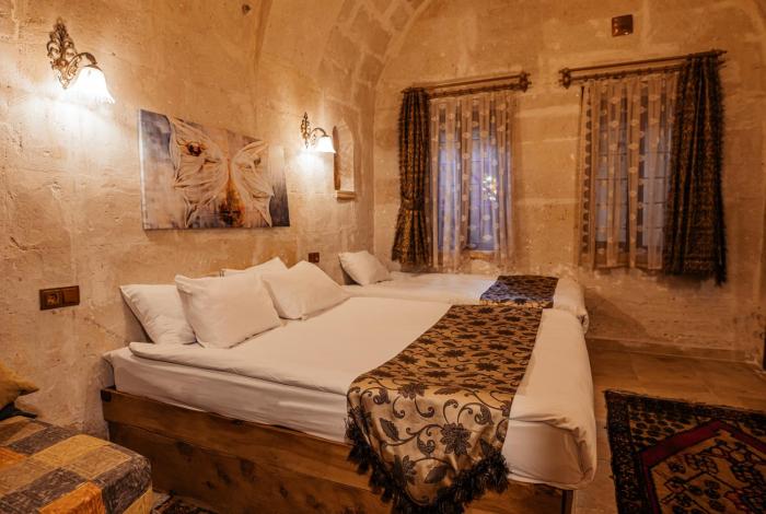larissa cave hotel