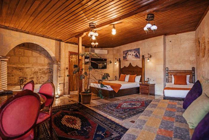 larissa cave hotel