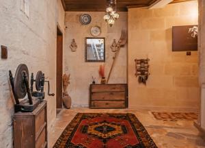 larissa cave hotel