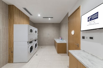 holiday inn express qingdao chengyang central an ihg hotel