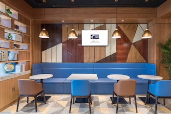 holiday inn express qingdao chengyang central an ihg hotel