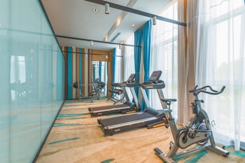 Holiday Inn Express Qingdao Chengyang Central, An Ihg Hotel,Shandong>>Qingdao,3 star