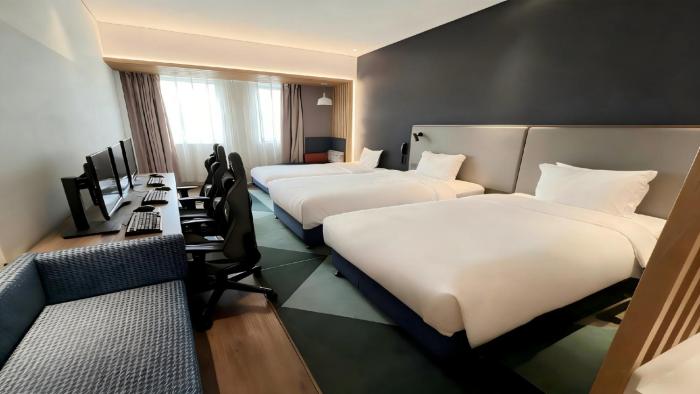 holiday inn express qingdao chengyang central an ihg hotel