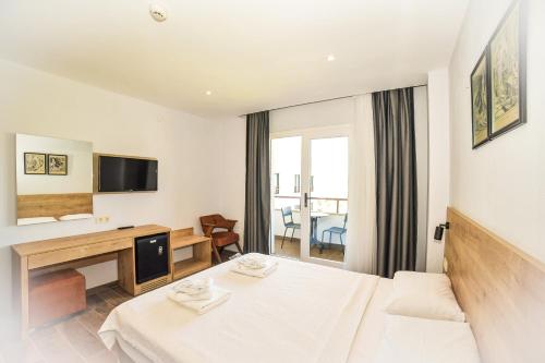 porta troya hotel