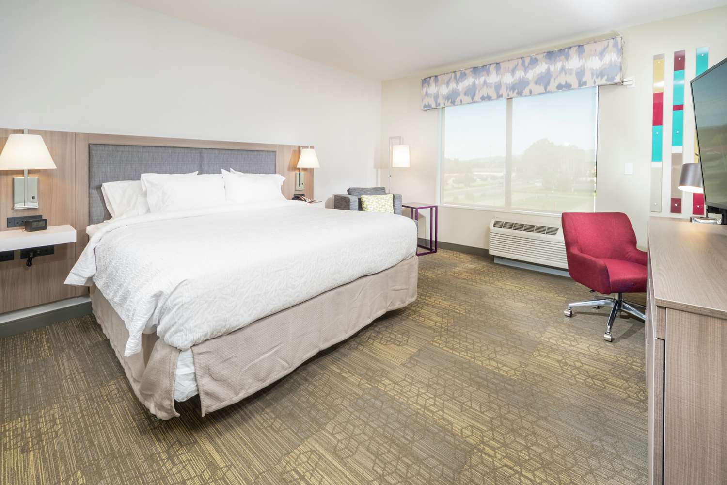 hampton inn and suites santa maria