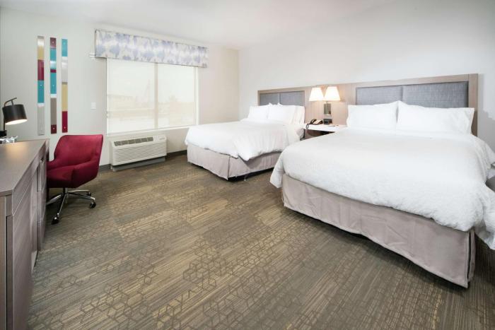 hampton inn and suites santa maria