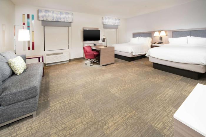 hampton inn and suites santa maria
