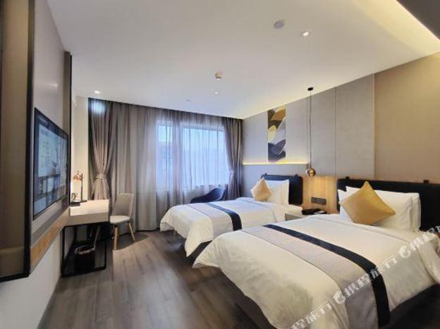 homeinn selected pingliang liuhu park greenland plaza store