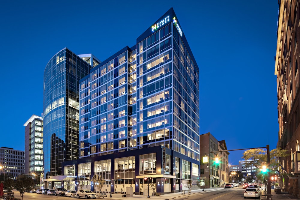hyatt place grand rapids downtown