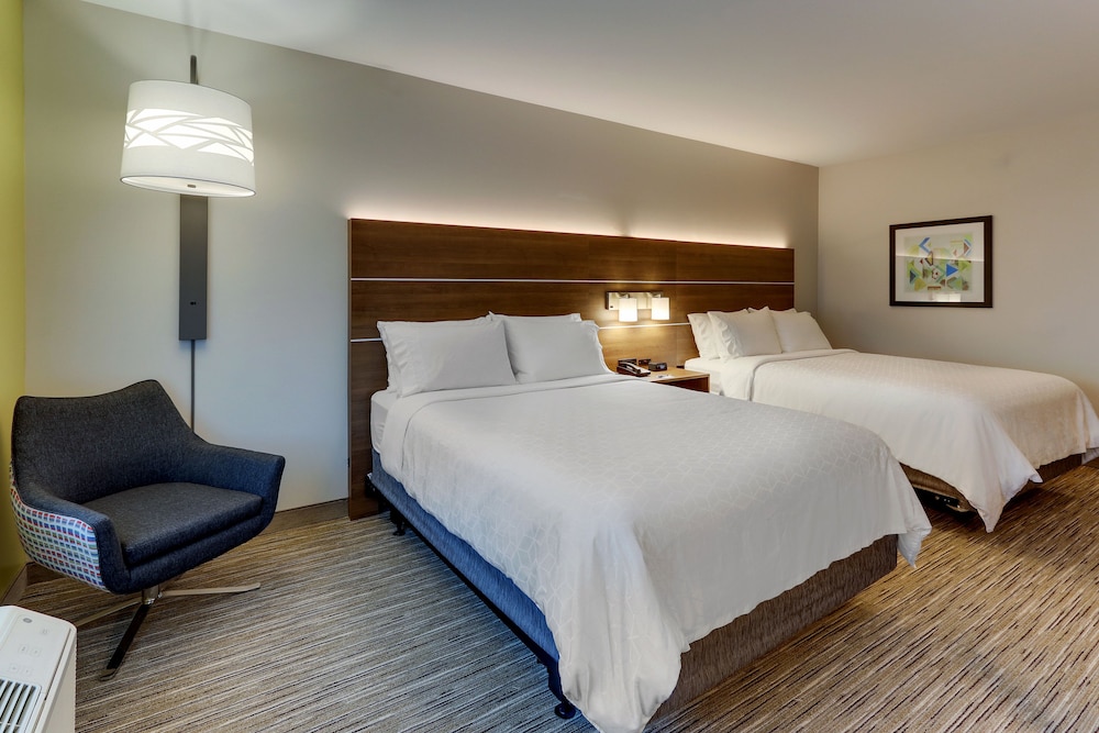 hol inn exp saugerties hudson valley