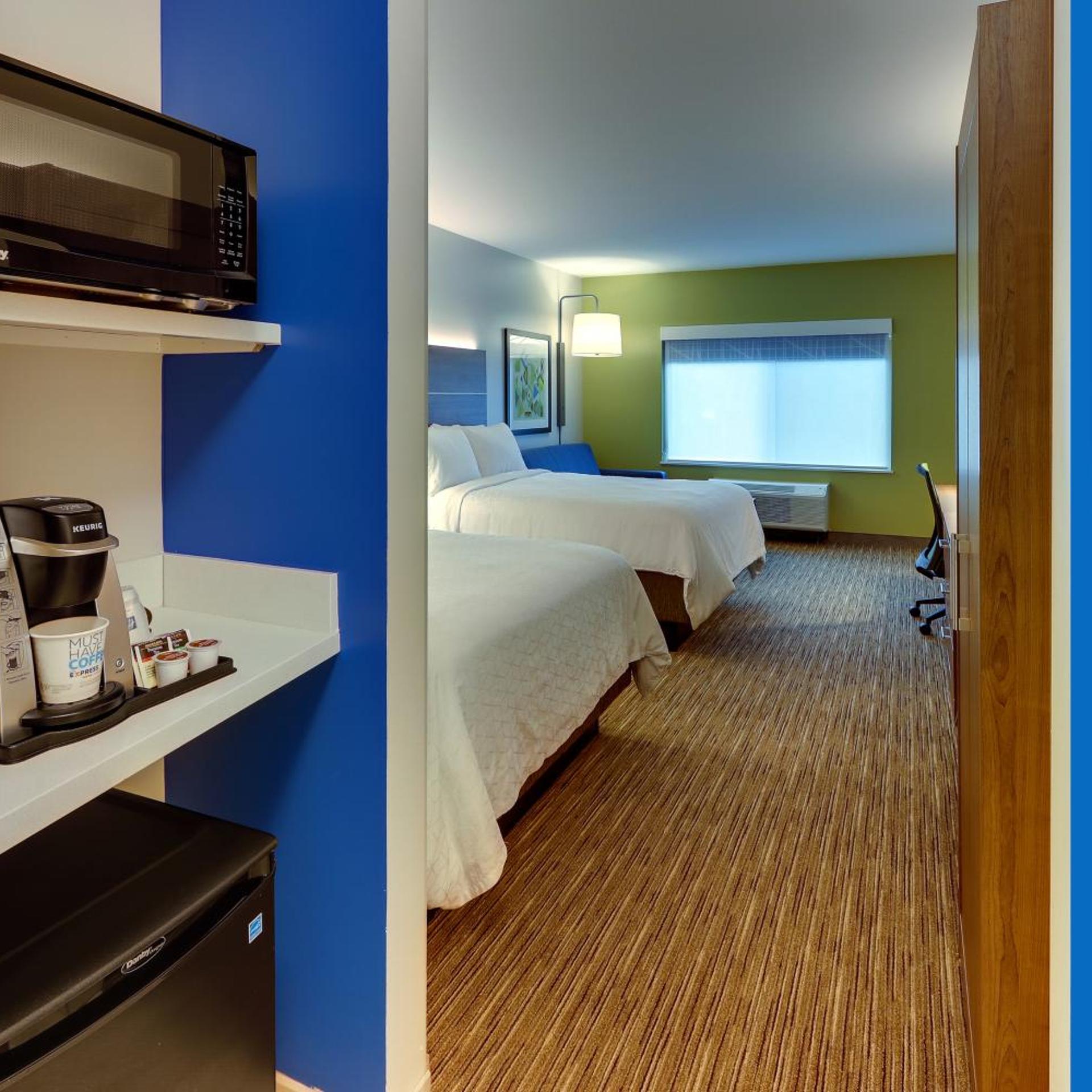hol inn exp saugerties hudson valley