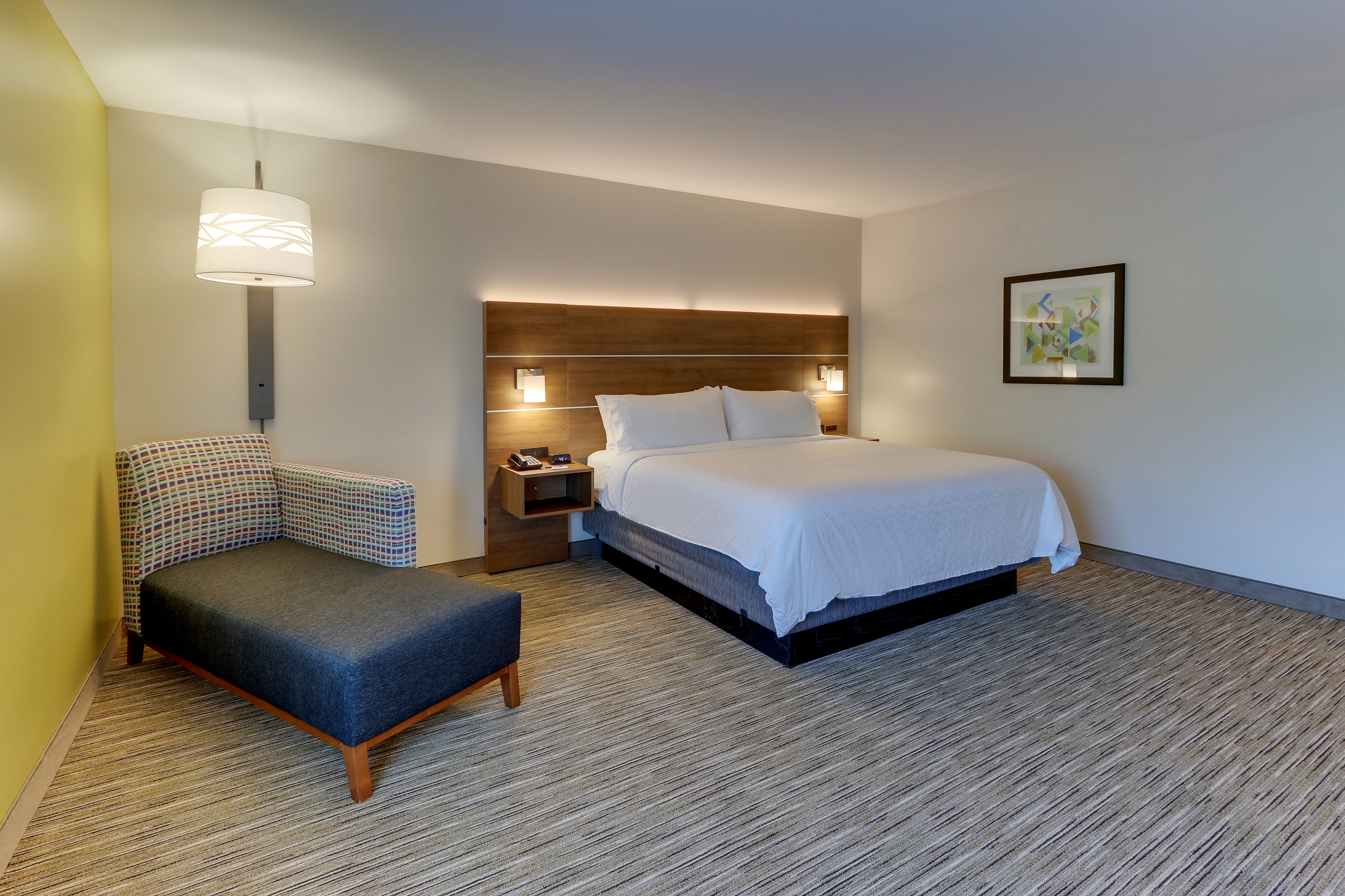 hol inn exp saugerties hudson valley