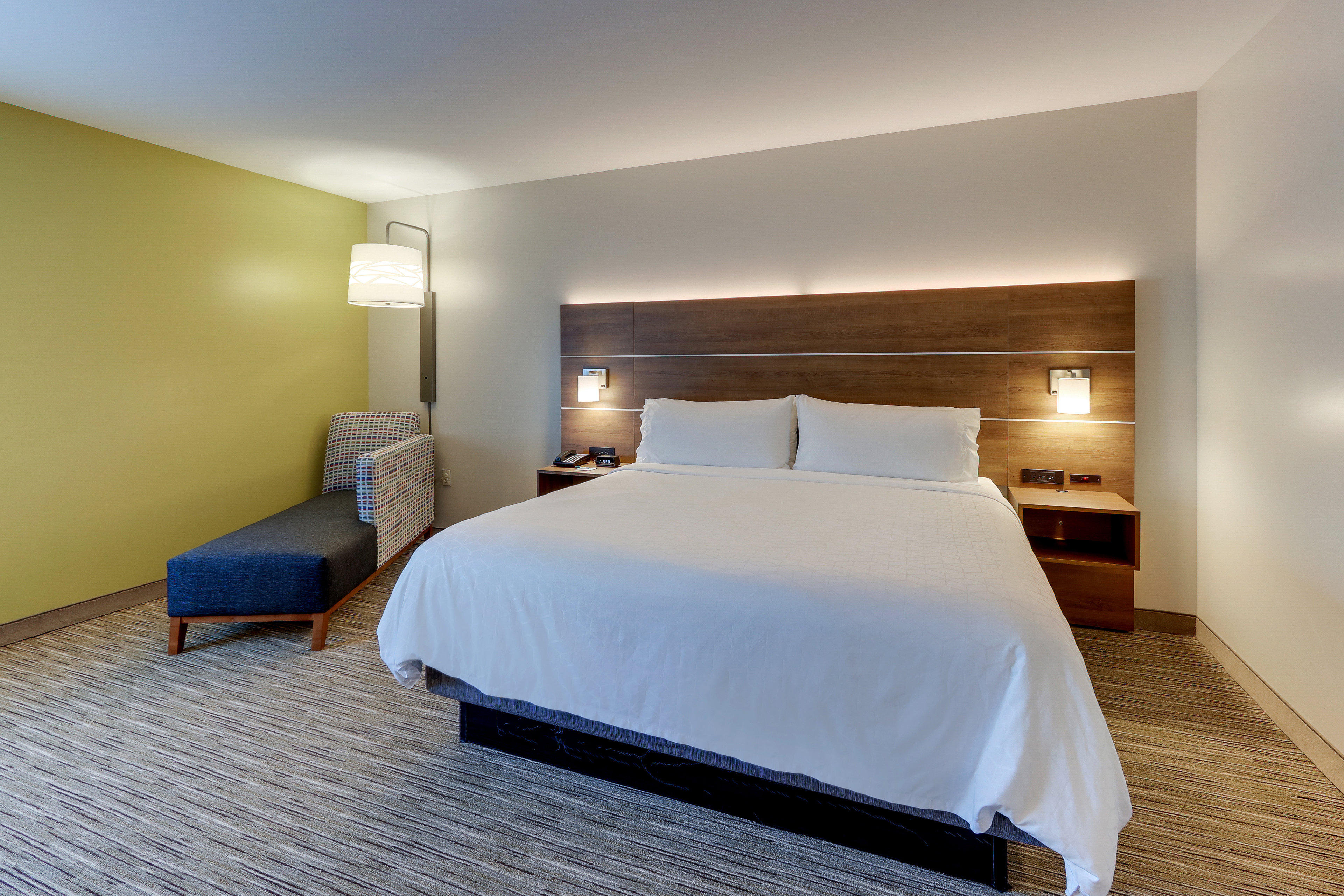 hol inn exp saugerties hudson valley