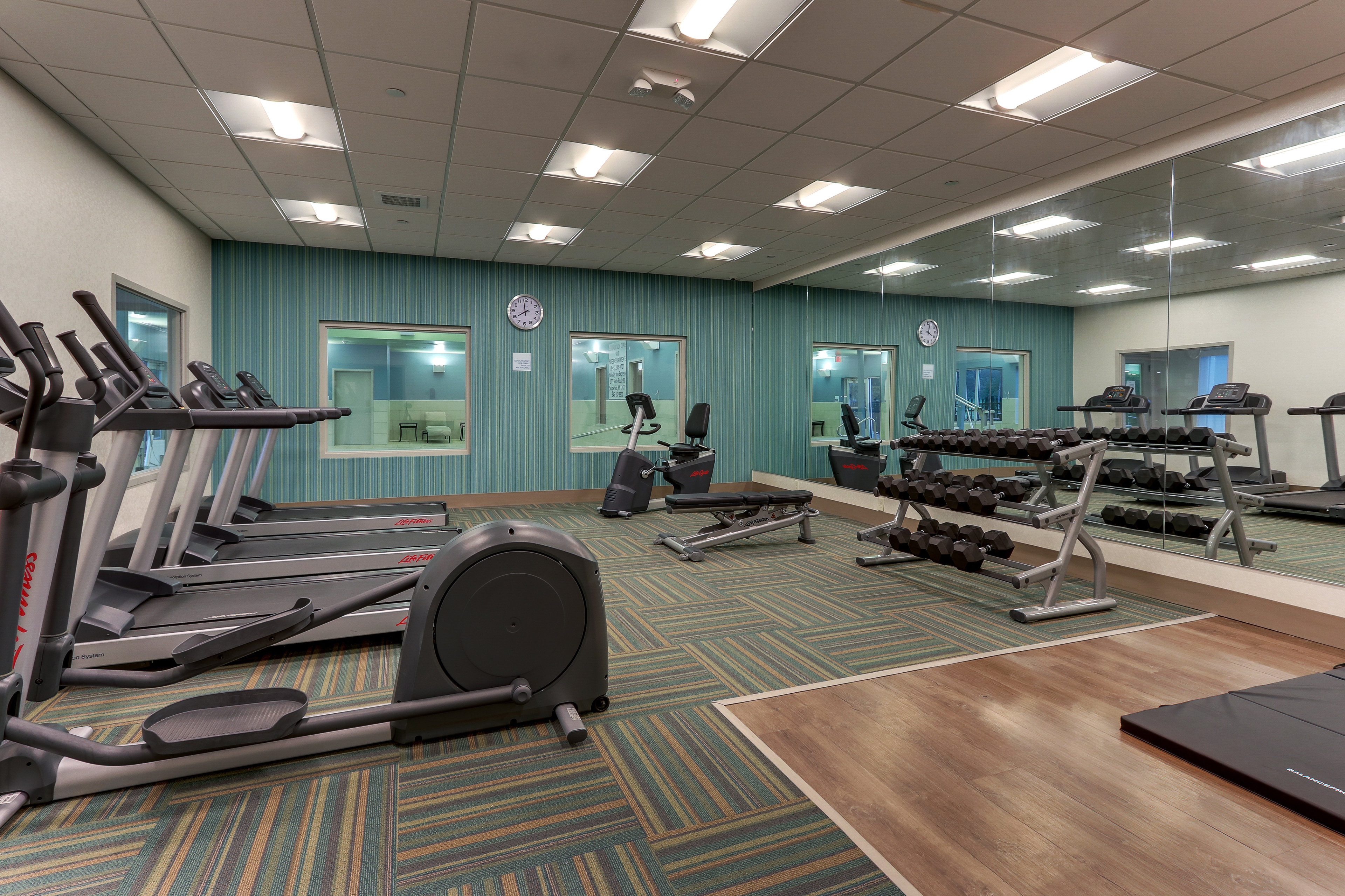 hol inn exp saugerties hudson valley
