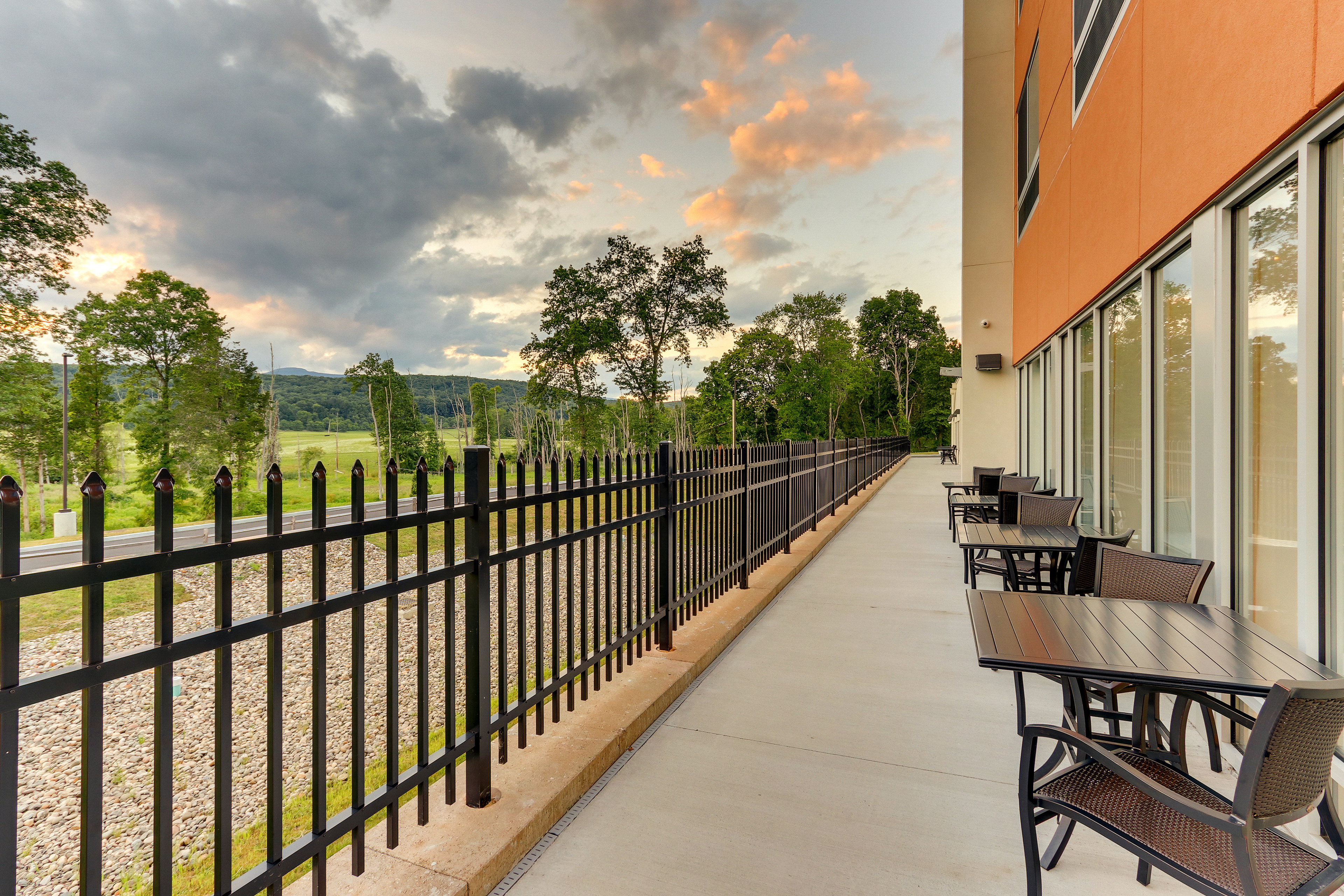 hol inn exp saugerties hudson valley