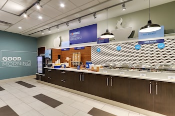 hol inn exp saugerties hudson valley