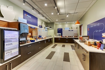 hol inn exp saugerties hudson valley