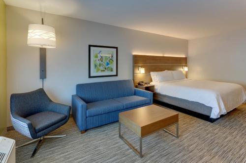 Hol. Inn Exp.  Saugerties - Hudson Valley,East Jewett>>Catskill State Park,2.5 star