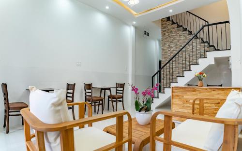 little boss homestay