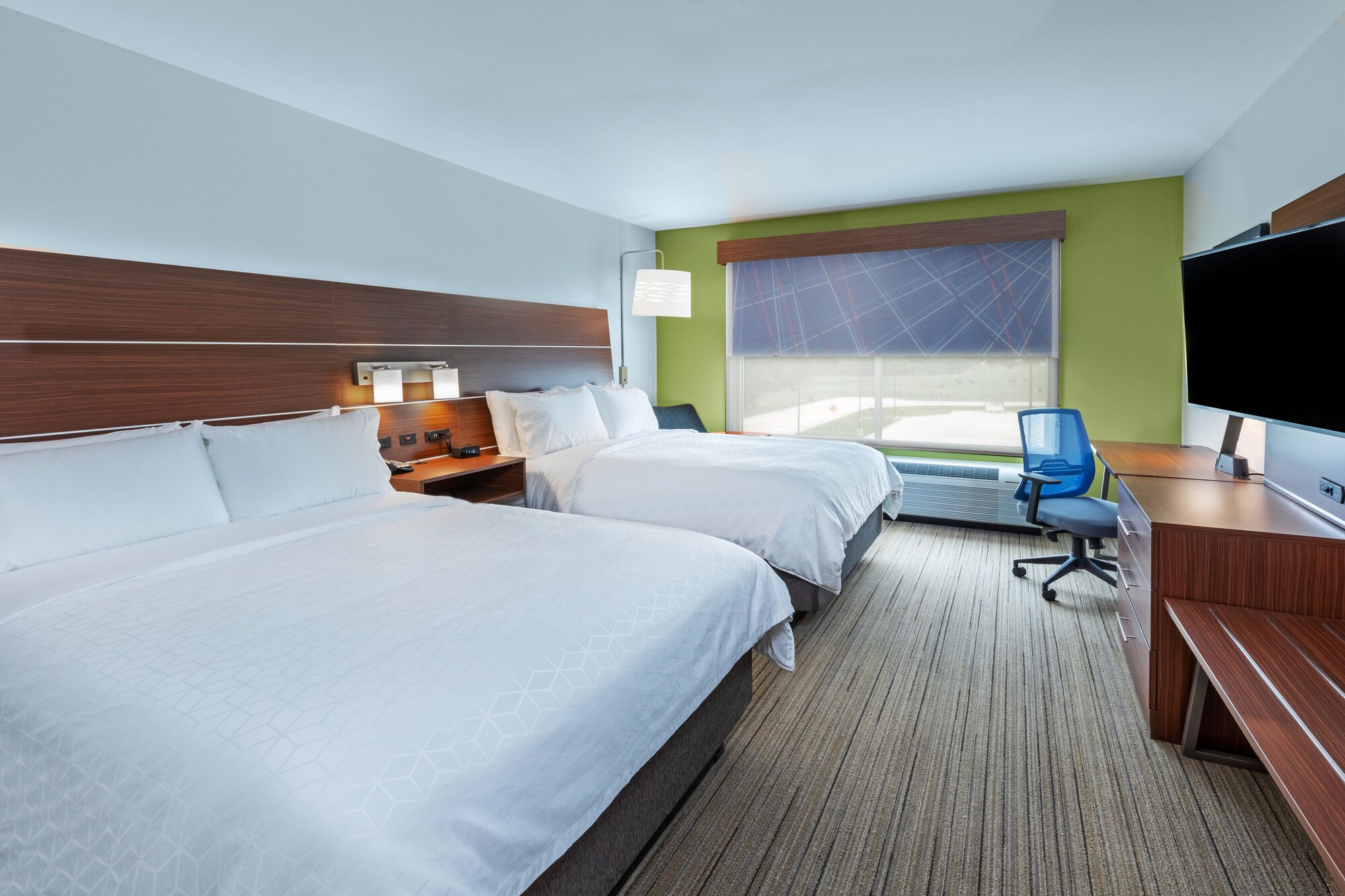 holiday inn express and suites parsons an ihg hotel
