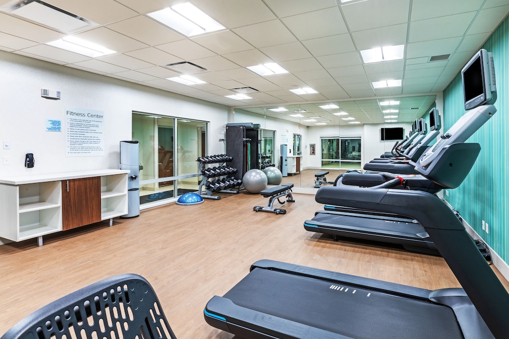 holiday inn express and suites parsons an ihg hotel