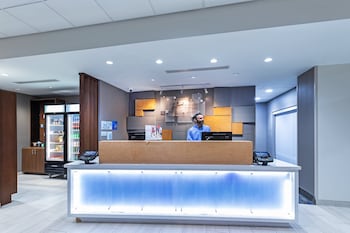 holiday inn express and suites parsons an ihg hotel