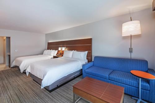 holiday inn express and suites parsons an ihg hotel