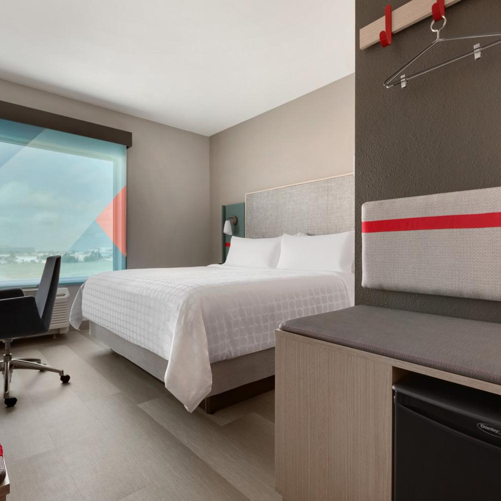 avid hotel yukon an ihg hotel