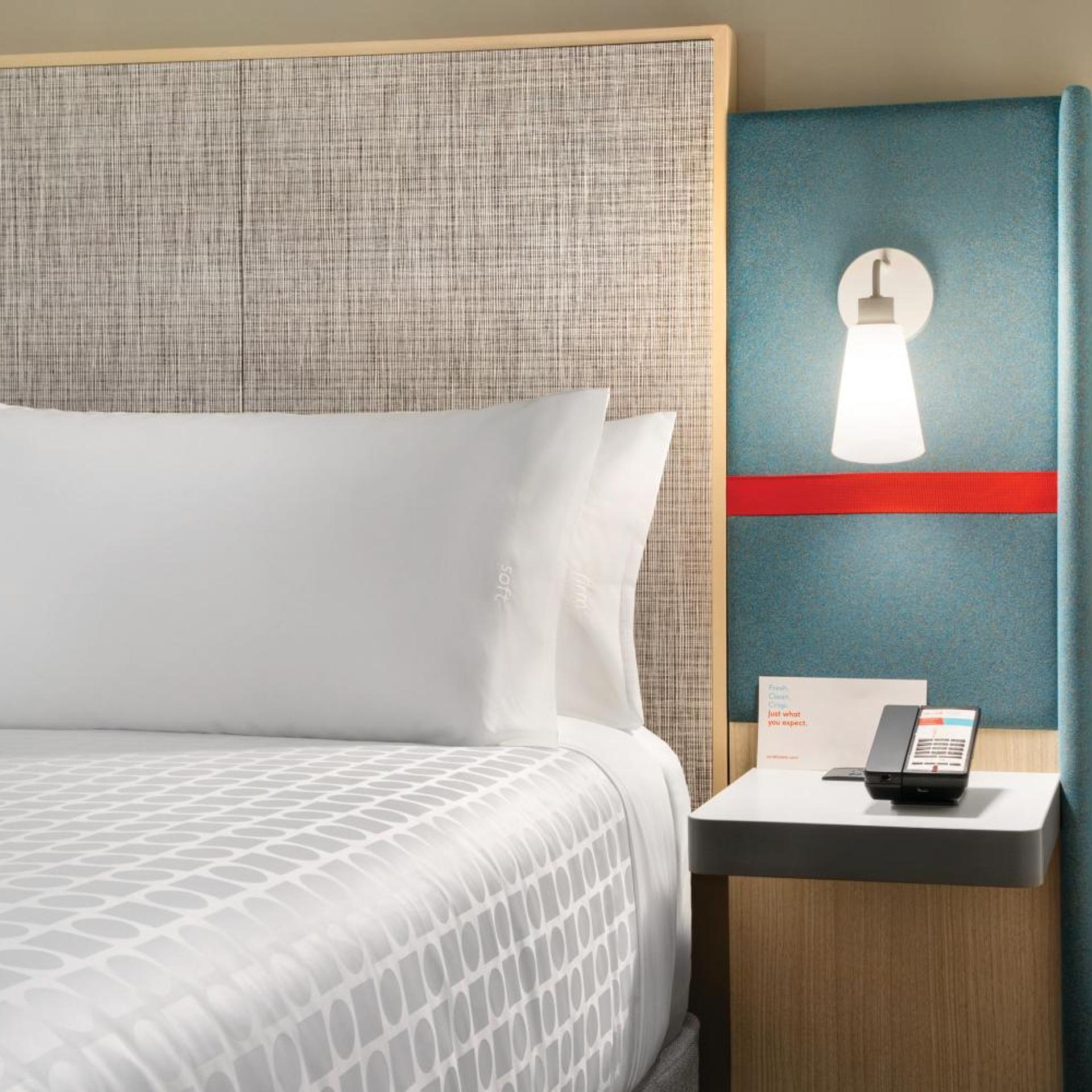 avid hotel yukon an ihg hotel