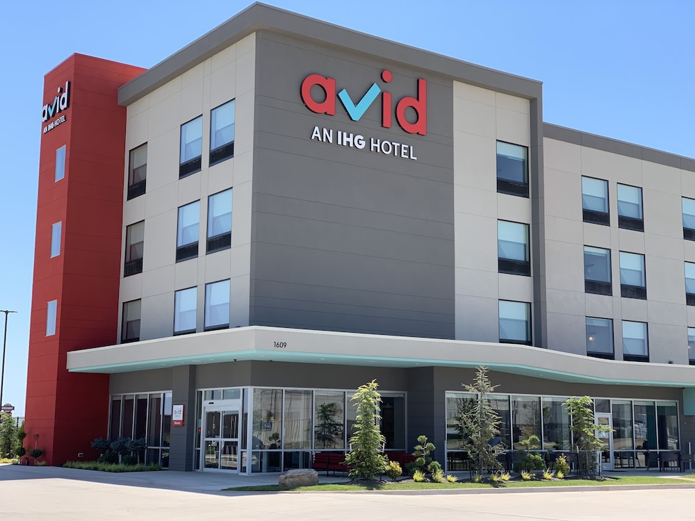 avid hotel yukon an ihg hotel