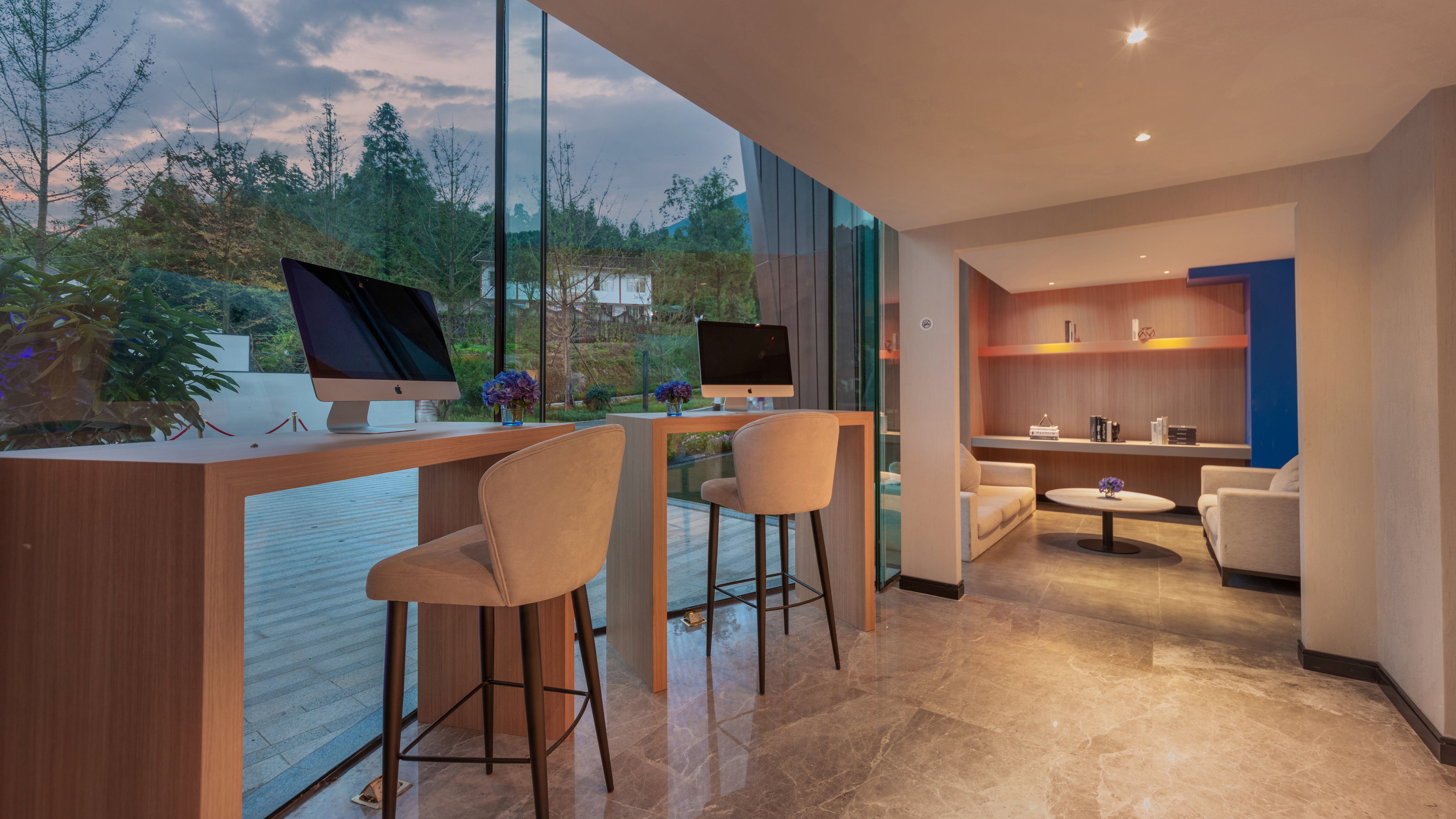 holiday inn express emei qiliping an ihg hotel