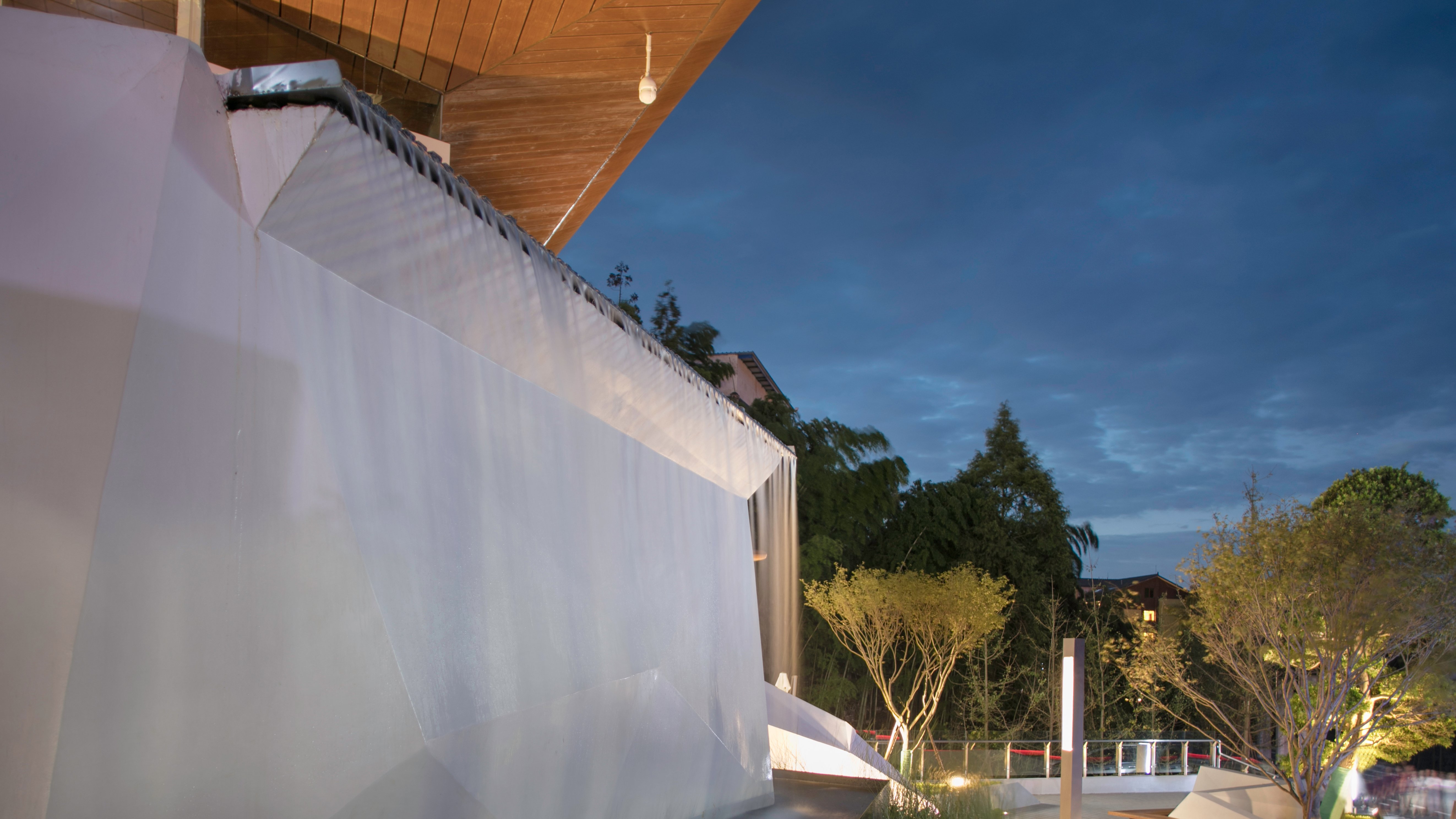 holiday inn express emei qiliping an ihg hotel