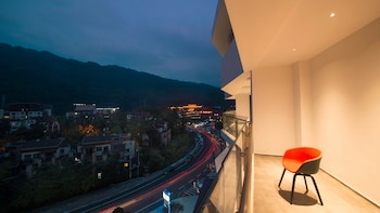 Holiday Inn Express E'mei Qiliping, An Ihg Hotel,Meishan>>Emeishan,3 star