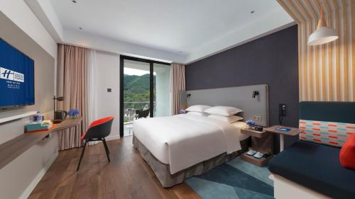 holiday inn express emei qiliping an ihg hotel