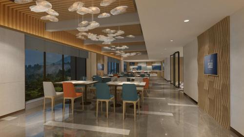 holiday inn express emei qiliping an ihg hotel