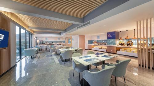 holiday inn express emei qiliping an ihg hotel