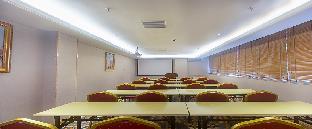 vienna international hotel haikou west bus station