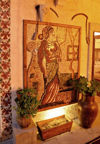 caftan cave suites