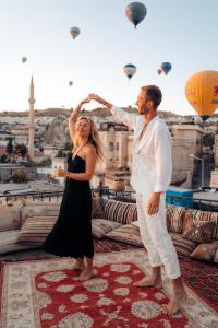 caftan cave suites