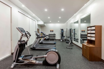 la quinta inn and suites by wyndham lafayette oil center