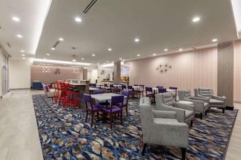 la quinta inn and suites by wyndham lafayette oil center