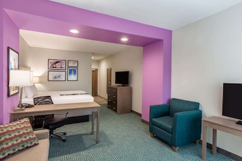 la quinta inn and suites by wyndham lafayette oil center