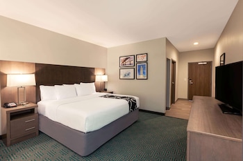 la quinta inn and suites by wyndham lafayette oil center