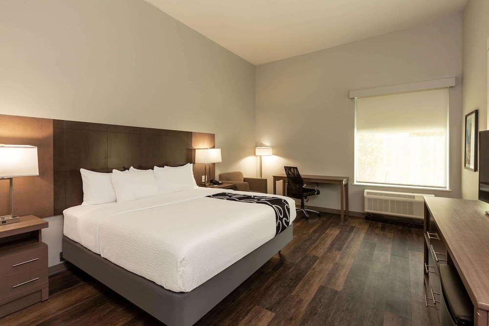 la quinta inn and suites by wyndham lafayette oil center