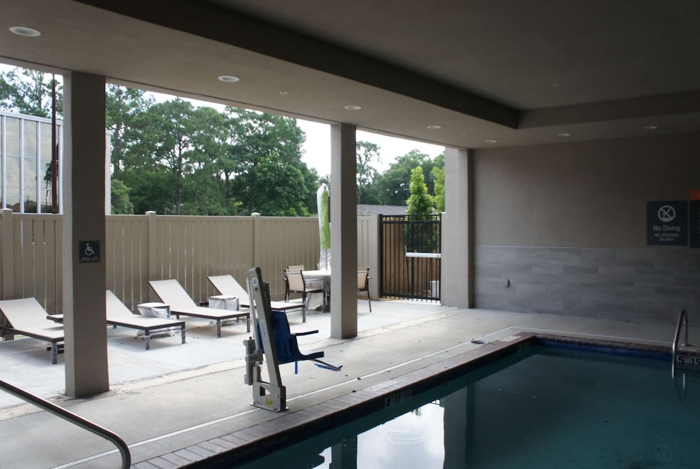 la quinta inn and suites by wyndham lafayette oil center