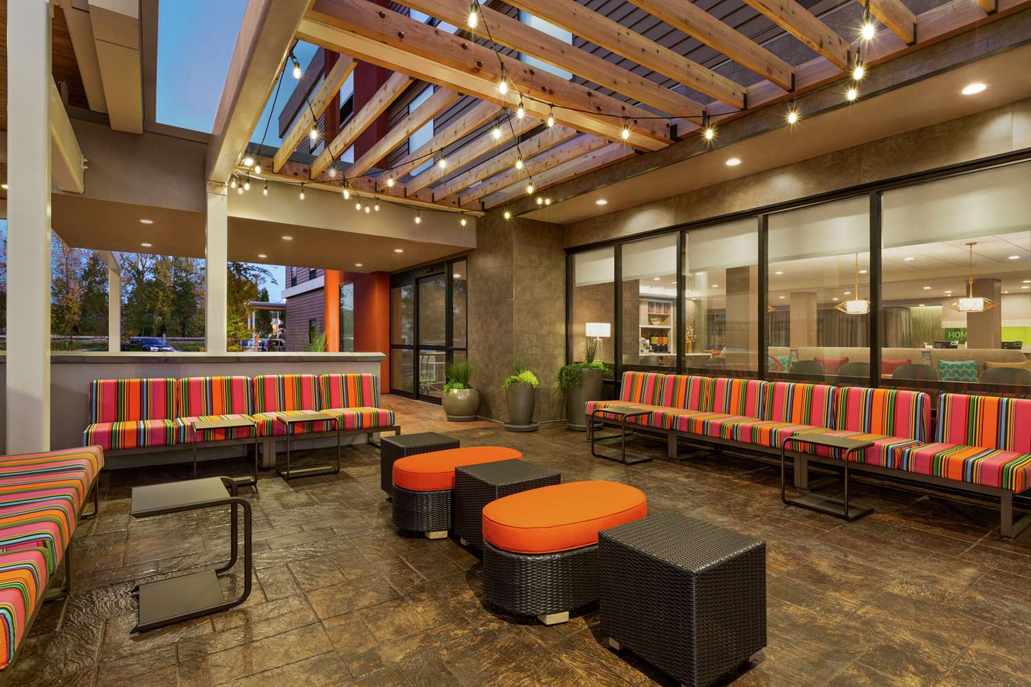 home2 suites by hilton portland airport or