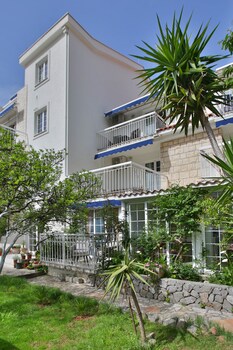 marinero apartments